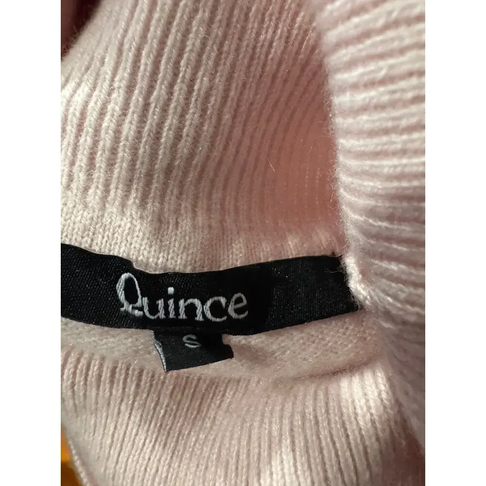 QUINCE Mongolian 100% Cashmere Pink Turtleneck Sweater in Size Small - Picture 4 of 6